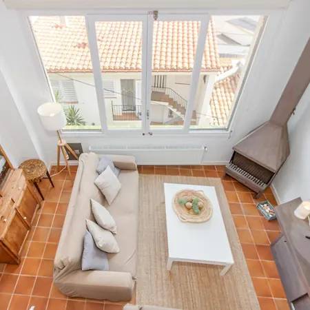 Milenial Immo - Casa Solitari, Al Centro Con Parking * Cadaqués